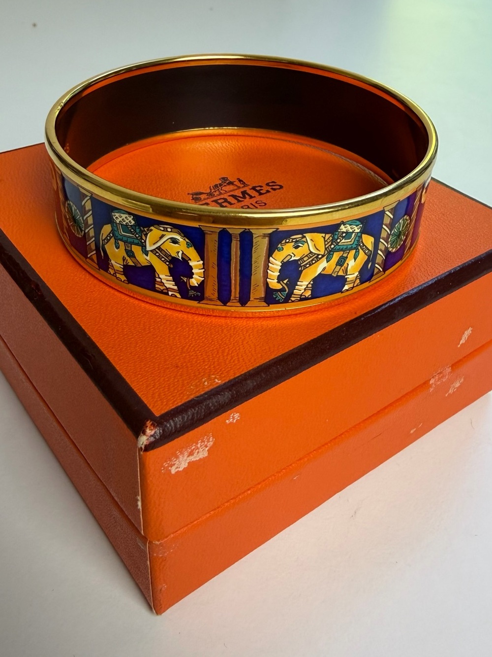 Hermès Enamel Elephant Motif Bangle
